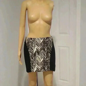 Mink pink printed faux leather skirt